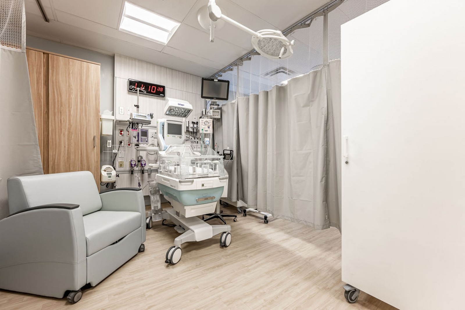 PA Hospital Neonatal Unit-Single Bed